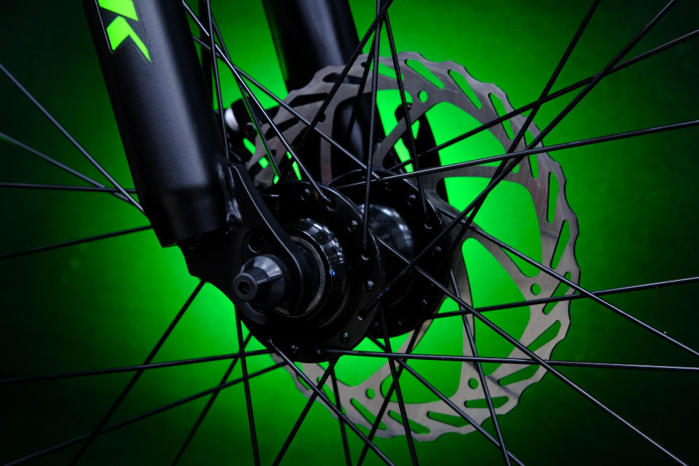 Lorak MAX 200 Матовый Чёрный/Зелёный 17р (на рост 155-173)